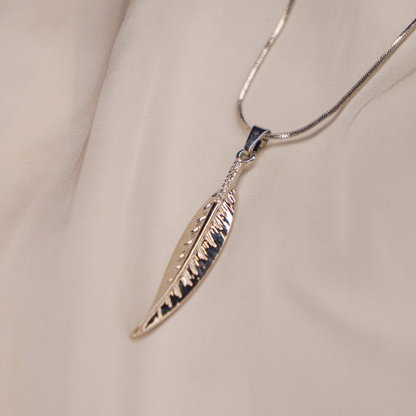 Collier Plume
